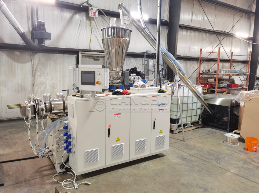 آخرین مورد شرکت PVC Electricity Cable Duct Extrusion Line in Canada
