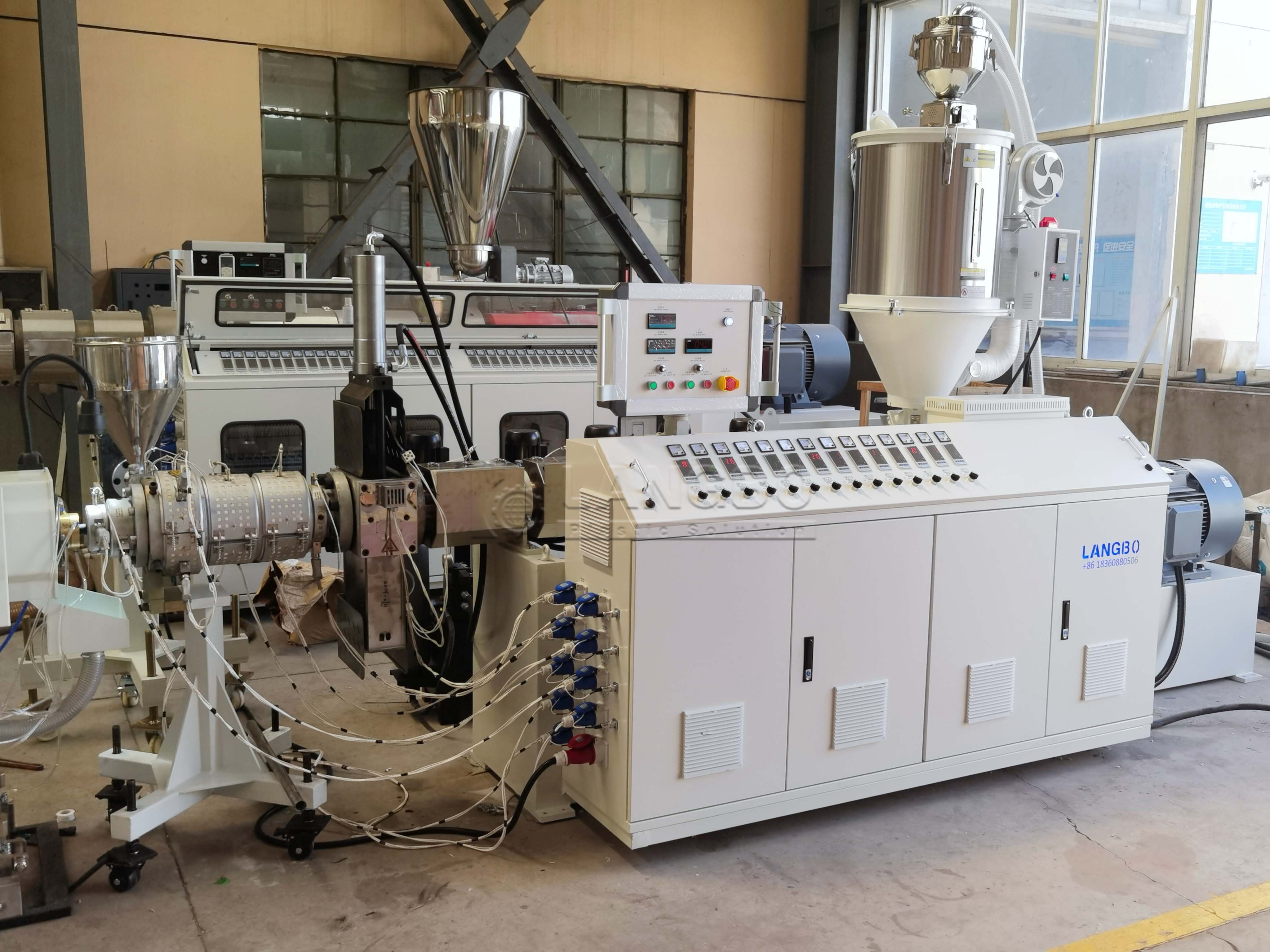 آخرین مورد شرکت Tunisia PE Pipe Extrusion Line Project for Water Supply and Infrastructure Applications