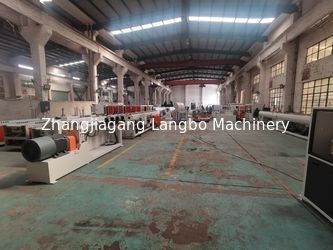 Zhangjiagang Langbo Machinery Co. Ltd. خط تولید کارخانه