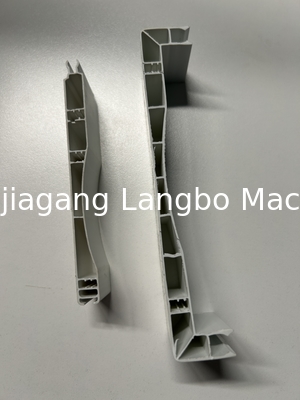 کیفیت  51/105 22kw Curtain PVC Profile Extrusion Line Conical Twin Screw کارخانه