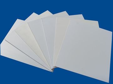 دوقلو پی وی سی پنوماتیک تخته اکستروژن 600kg / H ظرفیت خروجی بالا