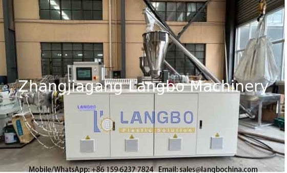 50-200mm PVC-U لوله اکستروژن خط با 80/156 55kw گیره باکس یکپارچه و موتور زیمنس