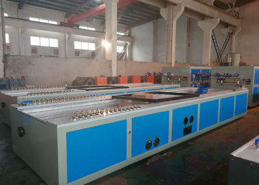 سازگاری قالب های چند اندازه ای PVC Extruder PC ماشین ساخت Extrusion Sheet Hollow