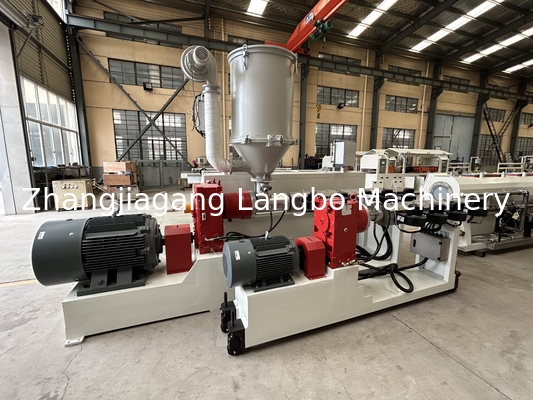 طراحی پیچ تک تراکم بالا HDPE PE خط اکستروژن لوله برای نیازهای ولتاژ سفارشی