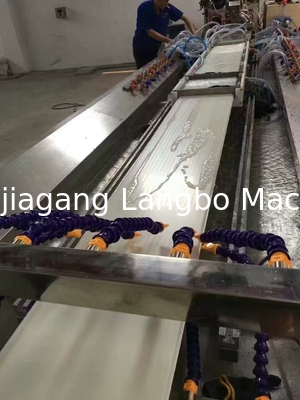 WPC Decking Flooring Post Composite Profile Rail Extrusion تولید خط تولید ماشین ساخت