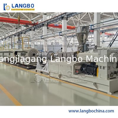 150 کیلوگرم / ظرفیت اکستروژن لوله پی وی سی با ظرفیت بالا با سیستم برش بدون گرد و غبار / تراشه