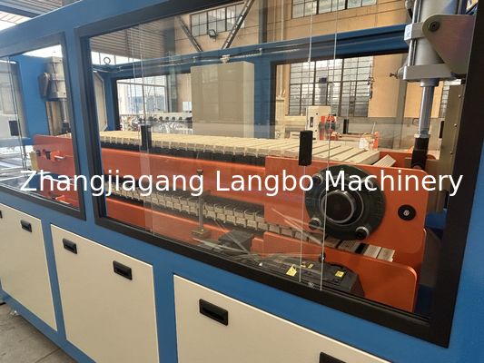 خط تولید اکسترودر پروفیل های قرنیز PVC برای اکستروژن پایه پلاستیکی دوقلو مخروطی