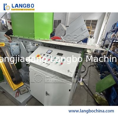 ماشین پلاستیکی یک شاخه خرد کننده برای زباله های پلاستیکی چوب پالت HDPE لوله پارچه پارچه پارچه فیلم خرد کردن بازیافت ماشین