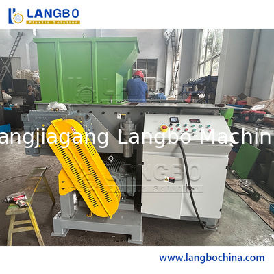 سنگل شافت HDPE تکه های لوله پلاستیک زباله های الکترونیکی چوب مواد فلزی پلاستیک فیلم بطری کیسه بشکه بلوک پارچه کیسه تن کیسه رافیا کیسه خرد کننده ماشین