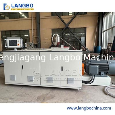 16-630 میلی متر PVC CPVC UPVC / HDPE / LDPE / PE PP PPR لوله / شیلنگ اکسترودر دو و تک پیچ / دستگاه ساخت پلاستیک اکستروژن برای تامین آب / گاز