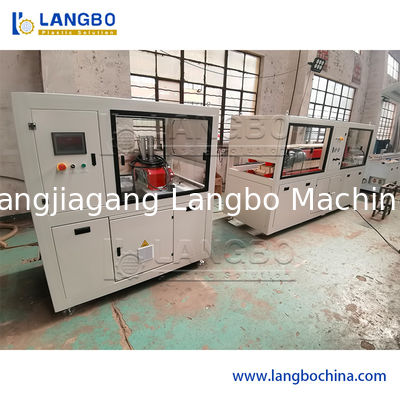 خروجی خروجی PVC پروفیل اکستروژن خط 300MM اندازه مشخصات 250KG / H ظرفیت