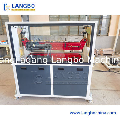 خروجی خروجی PVC پروفیل اکستروژن خط 300MM اندازه مشخصات 250KG / H ظرفیت