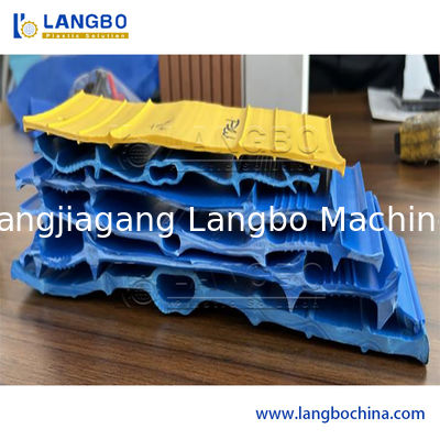 ماشین‌آلات واحد اکستروژن ورق پروفیل‌های آب‌بند UPVC سریع و کارآمد