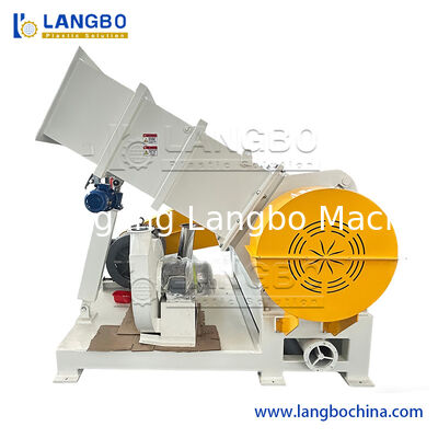 بشکه های PVC / لوله ها / پالت ها خرد کننده ماشین خرد کردن بطری های پلاستیکی