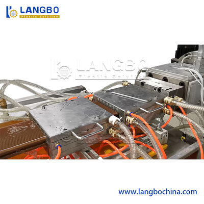 WPC چوب پلاستیک کامپوزیت کف سقف پست پنجره و درب پانل قاب پروفایل ساخت ماشین Extruder