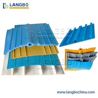 خط تولید اکستروژن پروفایل روکش آب پلاستیکی PVC/ماشین ساخت روکش آب PVC