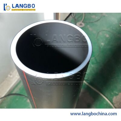 پي اي لوله اکسترودر. سيستم تغذيه اتوماتيك. پیچ با دقت بالا براي مخلوط کردن يکسان.