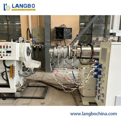 قطر لوله اکستروژن خط لوله PVC ISO ISO 16 - 630mm 22- 160KW قدرت اکسترودر